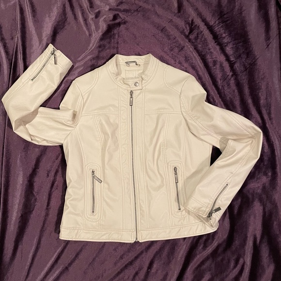 Women's Cream Vegan Leather Jacket - Picture 4 of 16